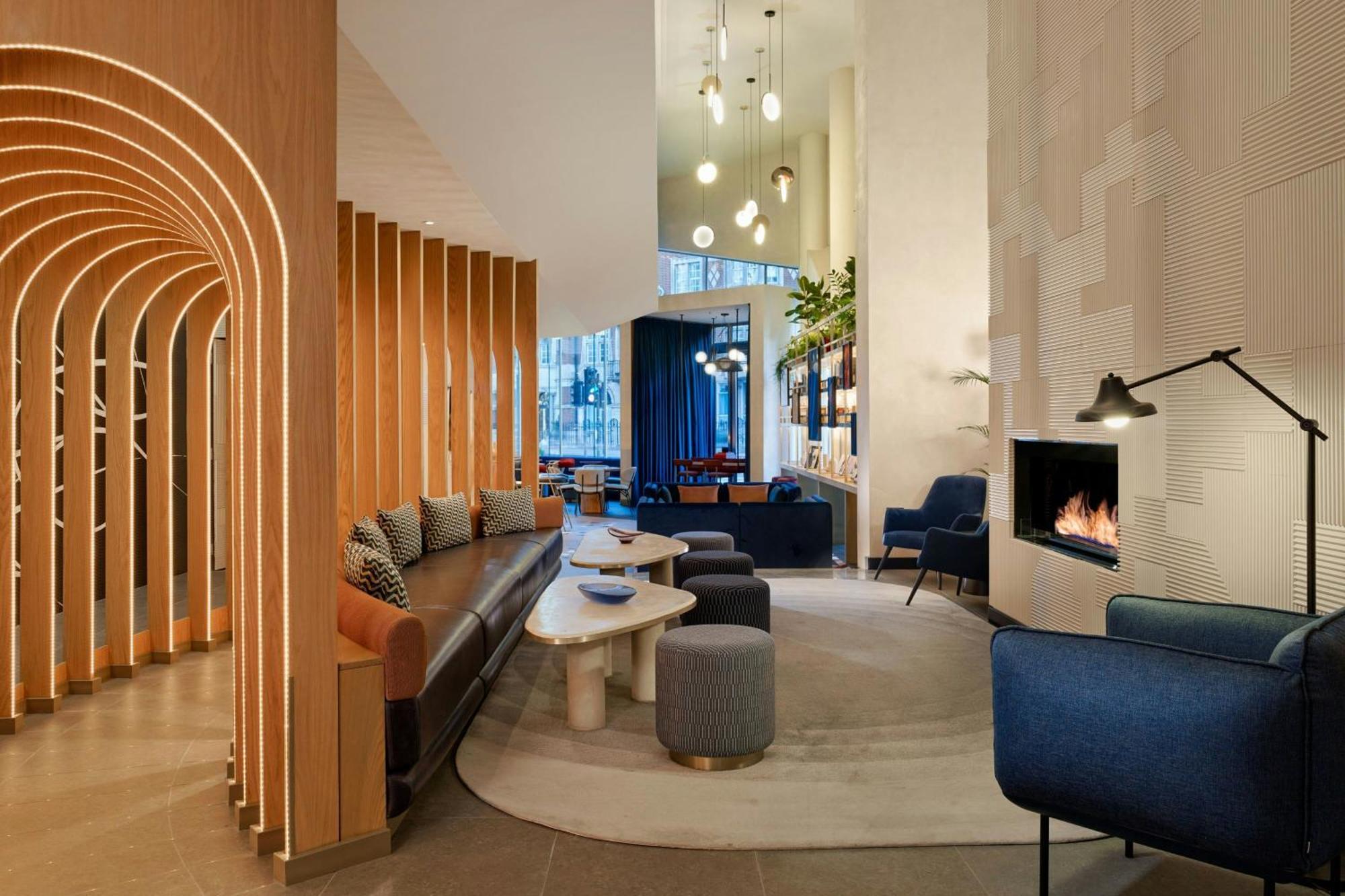 Montcalm East, Autograph Collection 5* Londres